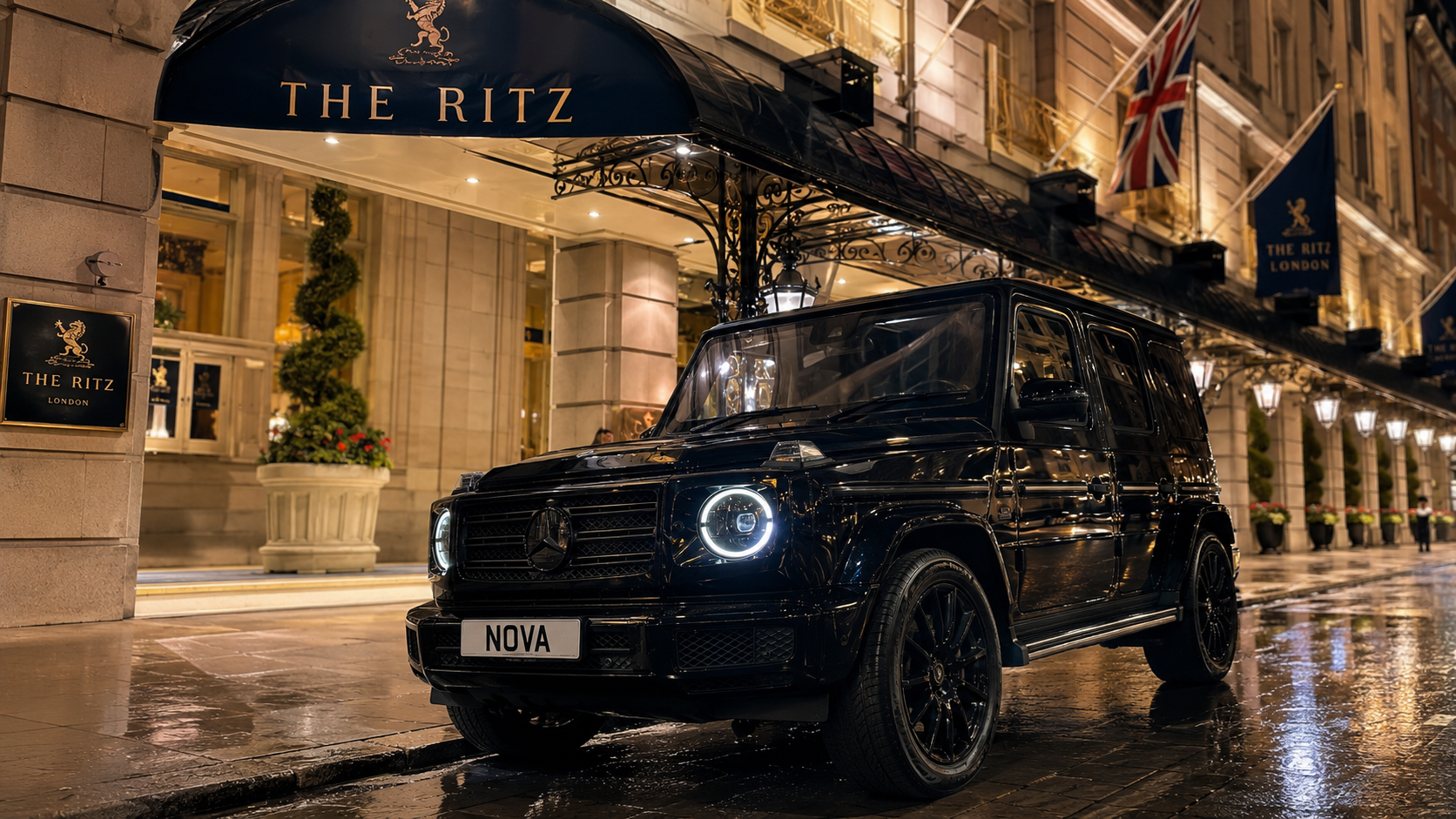 Nova Lux chauffeur vehicle and coach